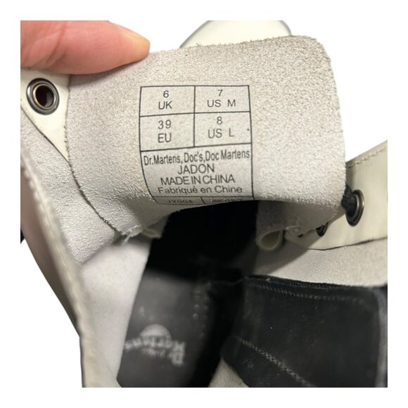 Dr. Martens Women's White Leather Combat Boots With Platform Sole Size 7 - Picture 8 of 8